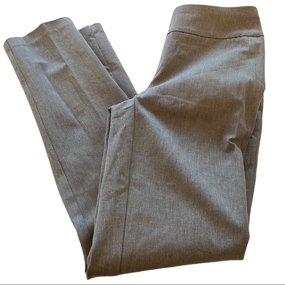 Chico's Pants - Chico’s Fabulously Slimming Pull on Skinny Pant